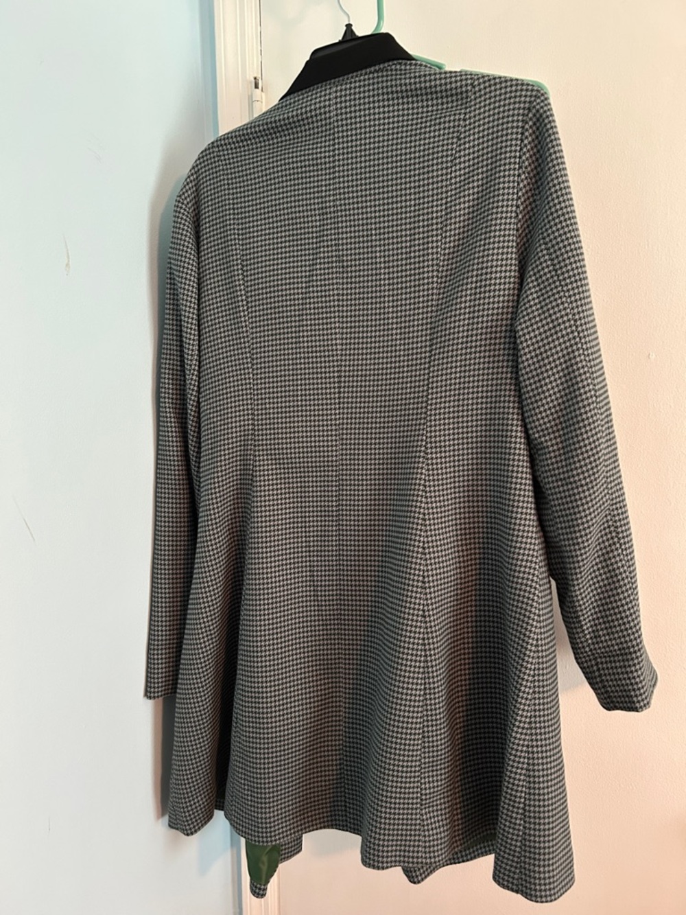 Marvel Sylvie Loki coat Her Universe size Large L one missing button - Picture 2 of 4